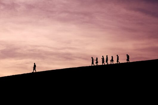 groupe de personne en équipe